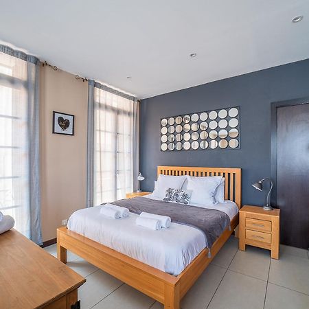 Suites Coronell D'En Vila بيربينيو المظهر الخارجي الصورة